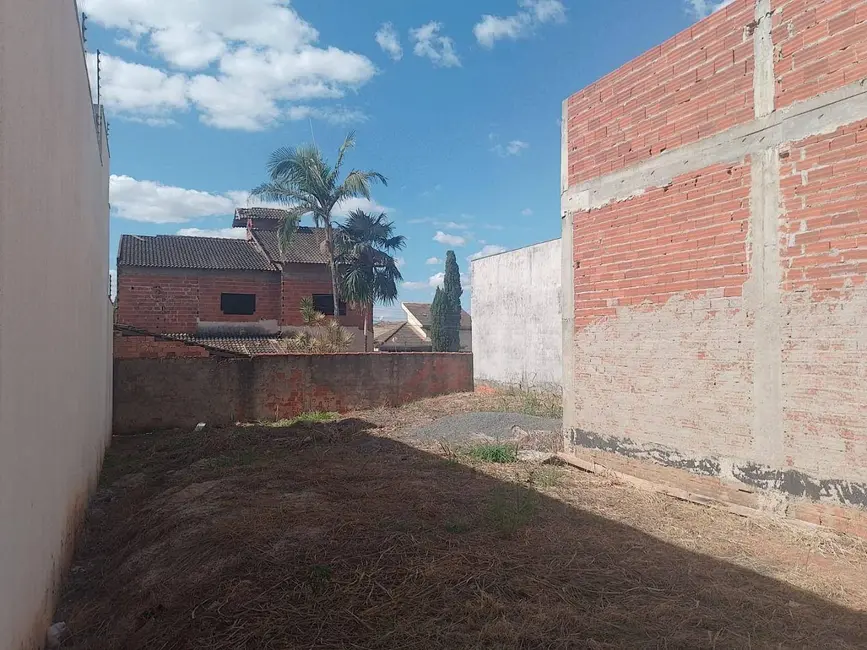 Sala Comercial à venda, 300m2 em Parque Brasília 2ª Etapa, Anapolis - GO - imagem 3 Foto 3 de Sala Comercial à venda, 300m2 em Parque Brasília 2ª Etapa, Anapolis - GO