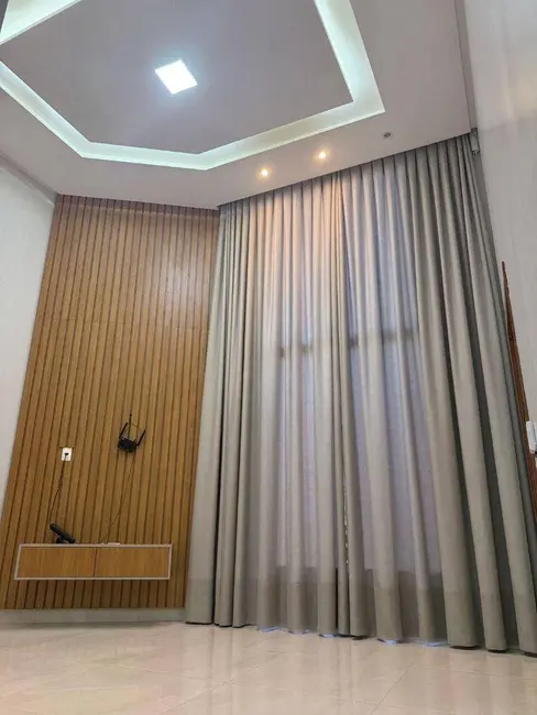 Casa com 3 quartos à venda, 218m2 em Residencial Flor do Cerrado, Anapolis - GO - imagem 3 Foto 3 de Casa com 3 quartos à venda, 218m2 em Residencial Flor do Cerrado, Anapolis - GO