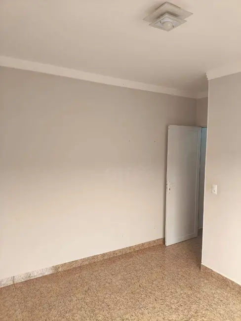Foto 9 de Casa com 2 quartos à venda, 300m2 em Calixtolândia, Anapolis - GO