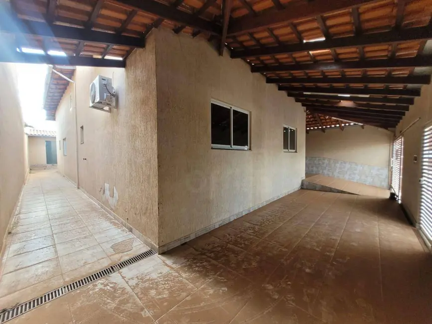 Foto 2 de Casa com 2 quartos à venda, 300m2 em Calixtolândia, Anapolis - GO