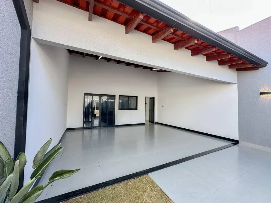 Casa com 3 quartos à venda, 211m2 em Anapolis - GO - imagem 2 Foto 2 de Casa com 3 quartos à venda, 211m2 em Anapolis - GO