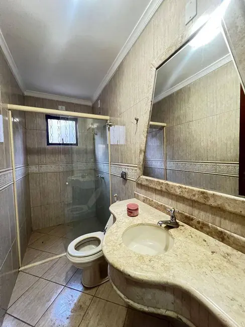 Sobrado com 3 quartos à venda, 400m2 em Batista, Anapolis - GO - imagem 7 Foto 7 de Sobrado com 3 quartos à venda, 400m2 em Batista, Anapolis - GO