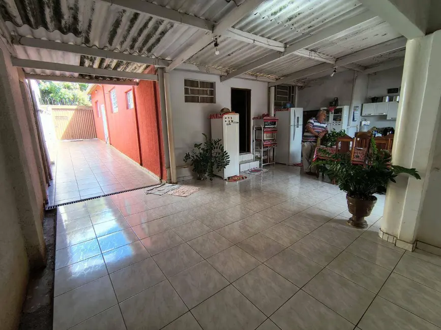 Foto 2 de Casa com 3 quartos à venda, 350m2 em Vila Fabril, Anapolis - GO