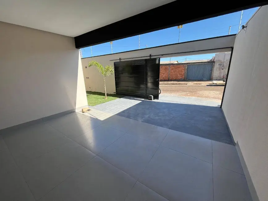 Foto 2 de Casa com 3 quartos à venda, 200m2 em Jardim Itália, Anapolis - GO