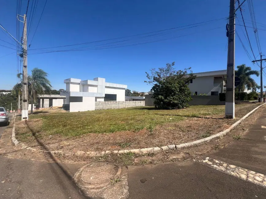 Foto 1 de Terreno / Lote à venda, 685m2 em Residencial Anaville, Anapolis - GO