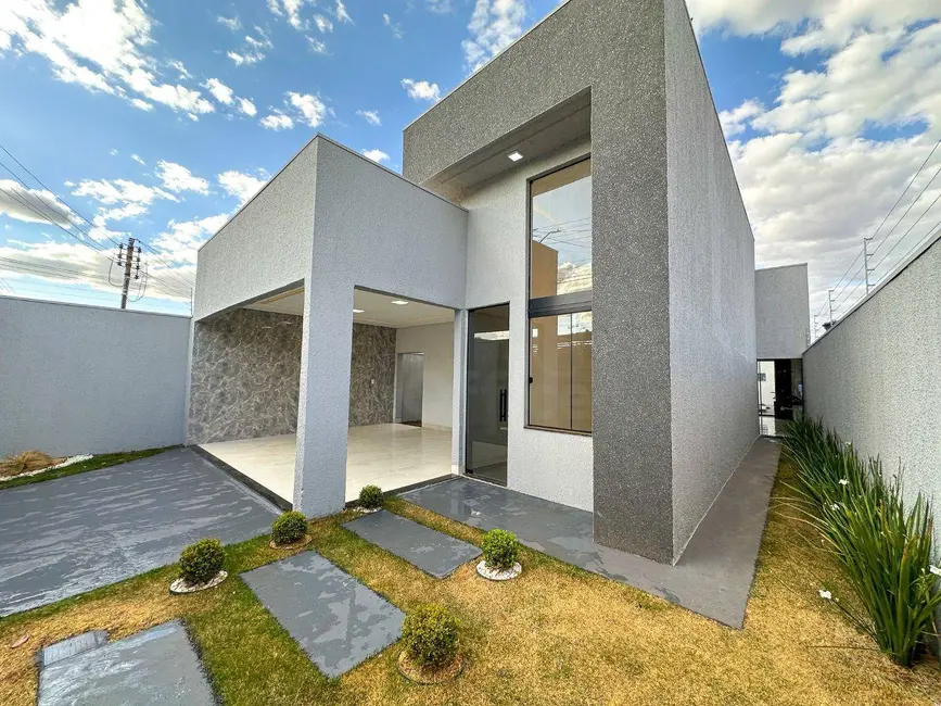 Foto 1 de Casa com 3 quartos à venda, 300m2 em Anapolis - GO