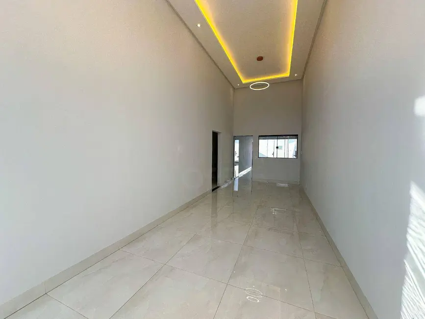 Foto 2 de Casa com 3 quartos à venda, 300m2 em Anapolis - GO