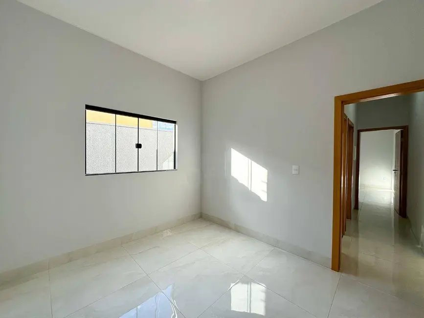Foto 9 de Casa com 3 quartos à venda, 300m2 em Anapolis - GO