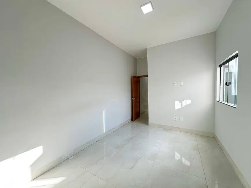 Foto 7 de Casa com 3 quartos à venda, 300m2 em Anapolis - GO