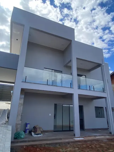 Foto 1 de Sobrado com 3 quartos à venda, 300m2 em Residencial Ana Caroline, Anapolis - GO