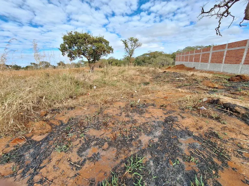 Foto 3 de Terreno / Lote à venda, 480m2 em Gran Ville, Anapolis - GO