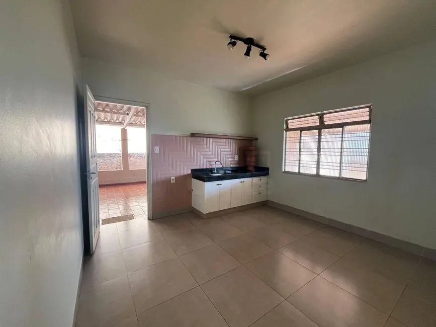 Foto 1 de Casa com 2 quartos à venda, 365m2 em Residencial Bela Vista, Anapolis - GO