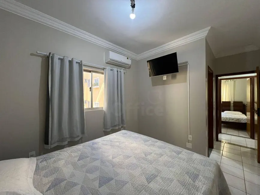 Foto 9 de Apartamento com 3 quartos à venda, 80m2 em Maracanã, Anapolis - GO