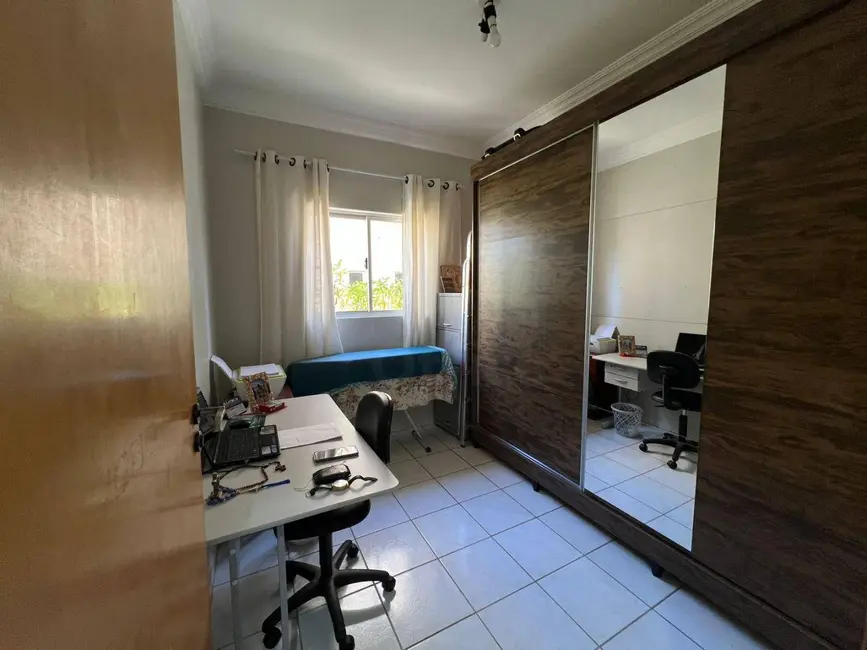 Foto 5 de Apartamento com 3 quartos à venda, 80m2 em Maracanã, Anapolis - GO