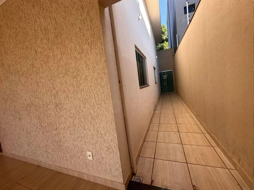 Foto 5 de Casa com 3 quartos à venda, 300m2 em Parque Brasília, Anapolis - GO