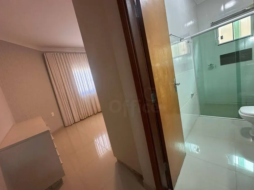Foto 9 de Casa com 3 quartos à venda, 300m2 em Parque Brasília, Anapolis - GO