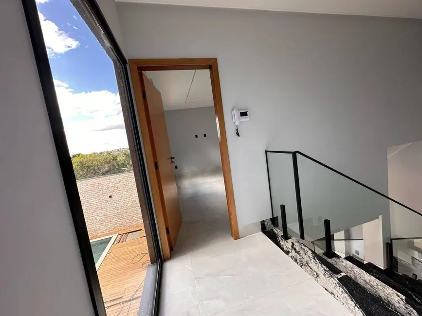 Foto 3 de Casa com 4 quartos à venda, 300m2 em Parque Brasília, Anapolis - GO