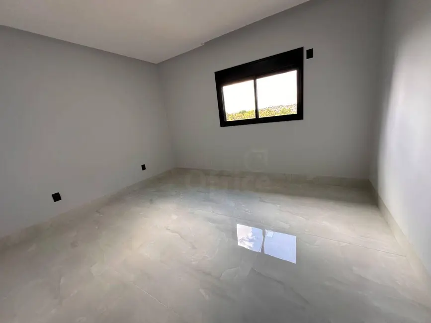 Foto 8 de Casa com 4 quartos à venda, 300m2 em Parque Brasília, Anapolis - GO