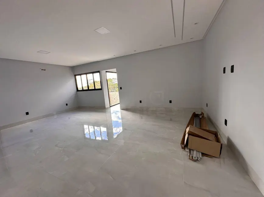 Foto 5 de Casa com 4 quartos à venda, 300m2 em Parque Brasília, Anapolis - GO