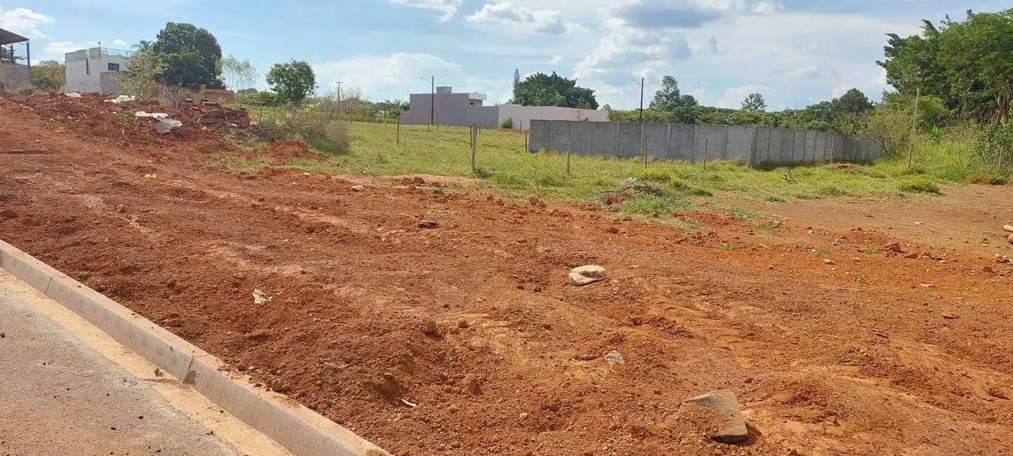 Foto 1 de Terreno / Lote à venda, 420m2 em Anapolis - GO