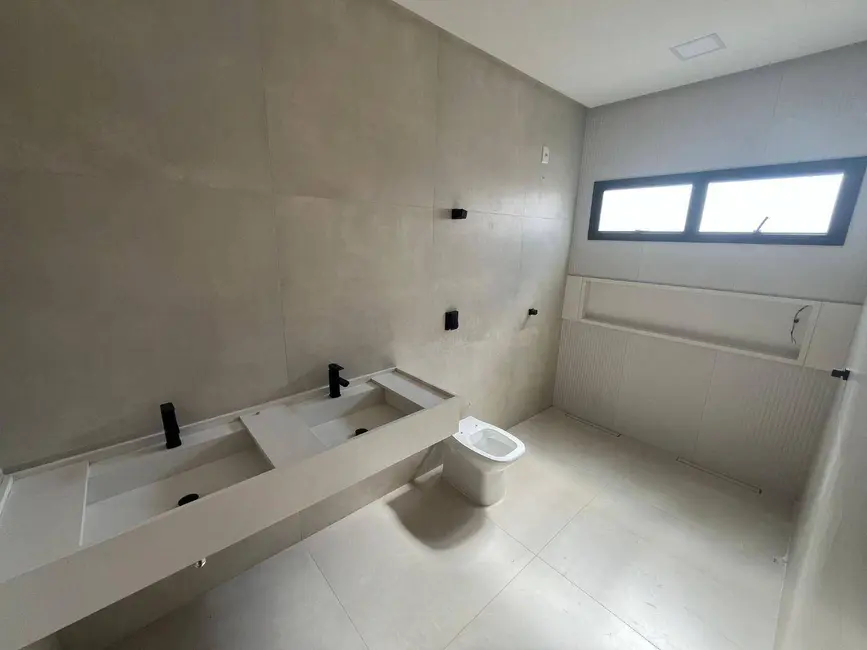 Foto 8 de Casa de Condomínio com 3 quartos à venda, 360m2 em Condomínio Terras Alpha Anápolis, Anapolis - GO