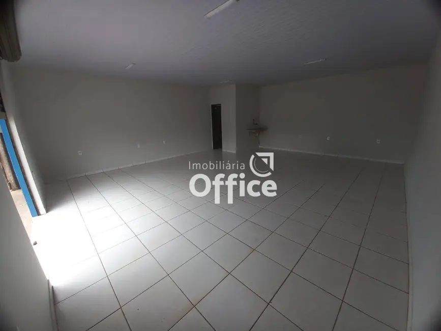 Sala Comercial para alugar, 40m2 em São João, Anapolis - GO - imagem 2 Foto 2 de Sala Comercial para alugar, 40m2 em São João, Anapolis - GO