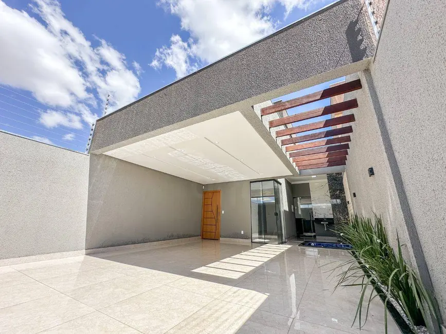 Foto 1 de Casa com 3 quartos à venda, 150m2 em Anapolis - GO