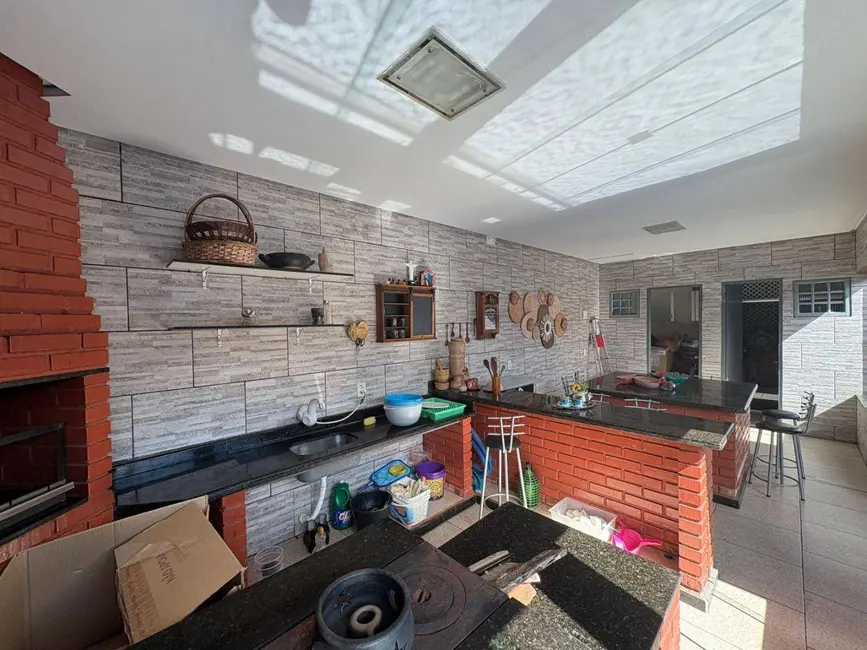 Foto 4 de Casa com 3 quartos à venda, 310m2 em Recanto do Sol, Anapolis - GO