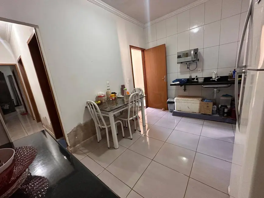 Casa com 2 quartos à venda, 150m2 em Jardim Primavera 1ª Etapa, Anapolis - GO - imagem 4 Foto 4 de Casa com 2 quartos à venda, 150m2 em Jardim Primavera 1ª Etapa, Anapolis - GO