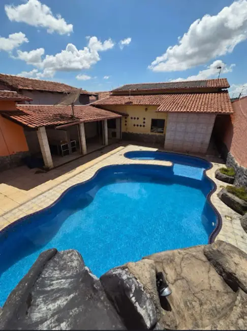 Foto 1 de Casa com 3 quartos à venda, 366m2 em Santo André, Anapolis - GO