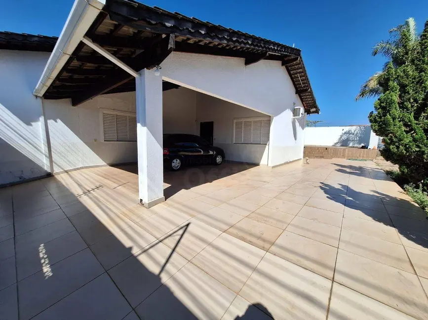 Foto 3 de Casa com 3 quartos à venda, 527m2 em Parque Brasília 2ª Etapa, Anapolis - GO