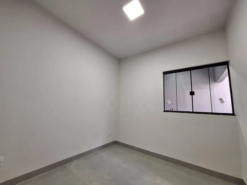 Foto 2 de Casa com 3 quartos à venda, 150m2 em Parque Residencial Ander, Anapolis - GO
