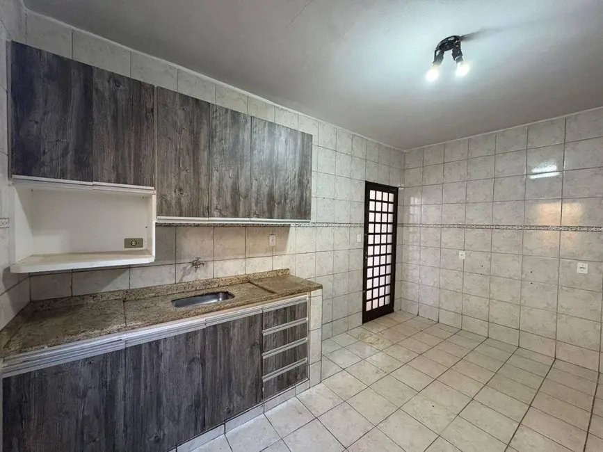 Foto 4 de Casa com 3 quartos à venda, 360m2 em Anápolis City, Anapolis - GO