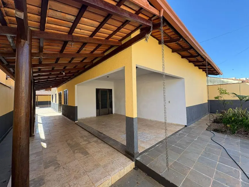 Foto 1 de Casa com 3 quartos à venda, 360m2 em Anápolis City, Anapolis - GO