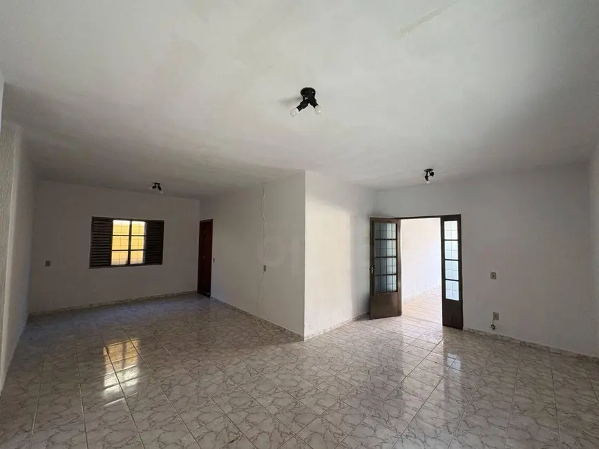 Foto 5 de Casa com 3 quartos à venda, 360m2 em Anápolis City, Anapolis - GO