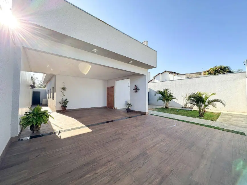 Foto 2 de Casa com 3 quartos à venda, 420m2 em Anápolis City, Anapolis - GO