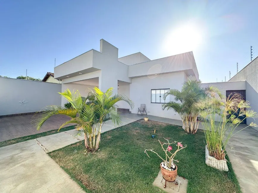 Foto 1 de Casa com 3 quartos à venda, 420m2 em Anápolis City, Anapolis - GO