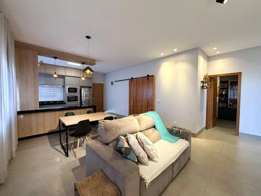 Foto 5 de Casa com 3 quartos à venda, 420m2 em Anápolis City, Anapolis - GO