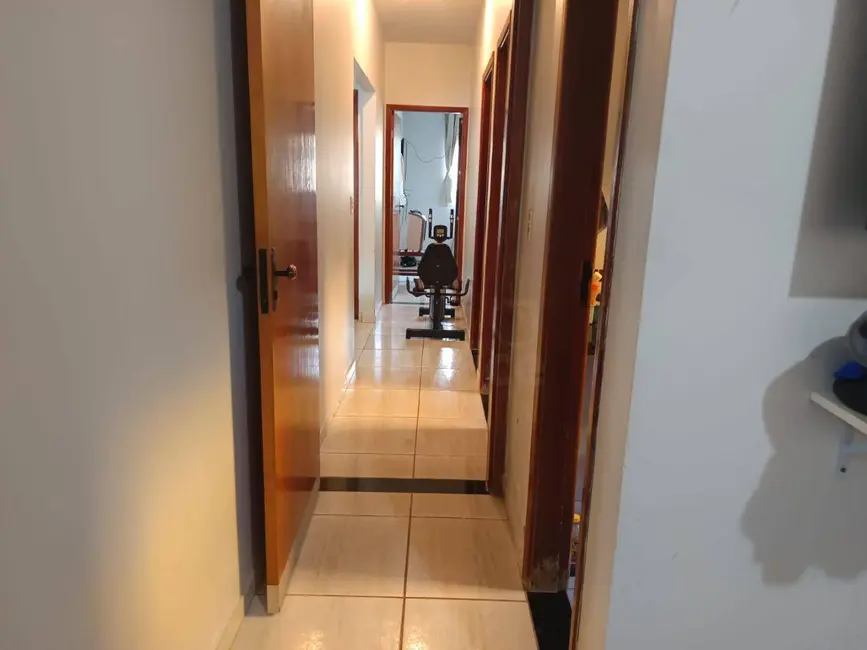 Casa com 3 quartos à venda, 300m2 em Residencial Geovanni Braga, Anapolis - GO - imagem 7 Foto 7 de Casa com 3 quartos à venda, 300m2 em Residencial Geovanni Braga, Anapolis - GO