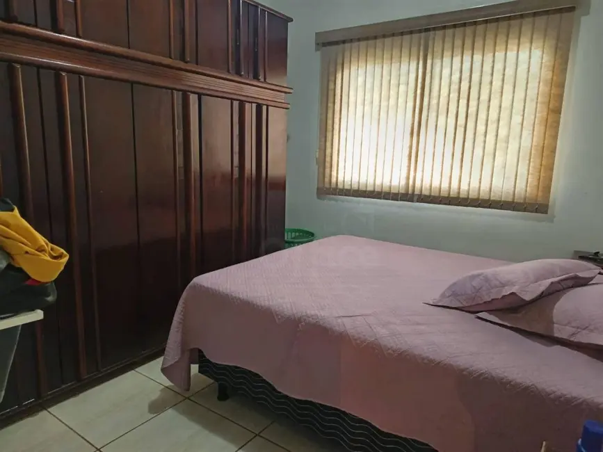 Casa com 3 quartos à venda, 300m2 em Residencial Geovanni Braga, Anapolis - GO - imagem 9 Foto 9 de Casa com 3 quartos à venda, 300m2 em Residencial Geovanni Braga, Anapolis - GO