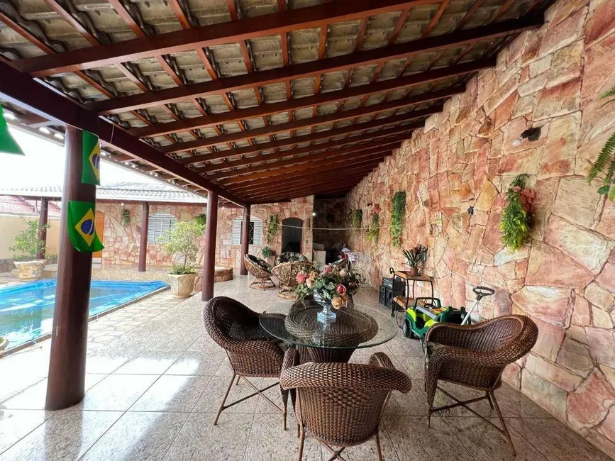 Foto 9 de Casa com 6 quartos à venda e para alugar, 347m2 em Santo André, Anapolis - GO