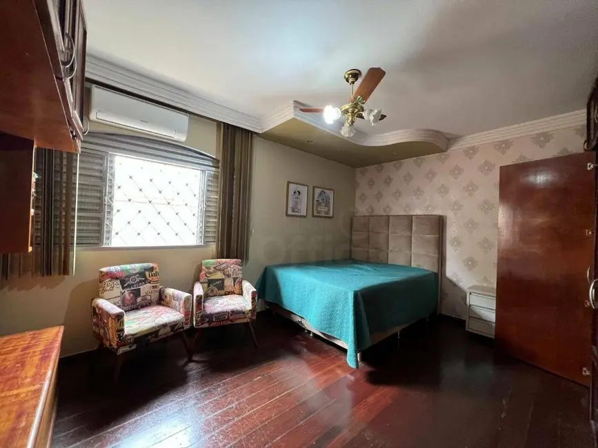 Foto 6 de Casa com 6 quartos à venda e para alugar, 347m2 em Santo André, Anapolis - GO