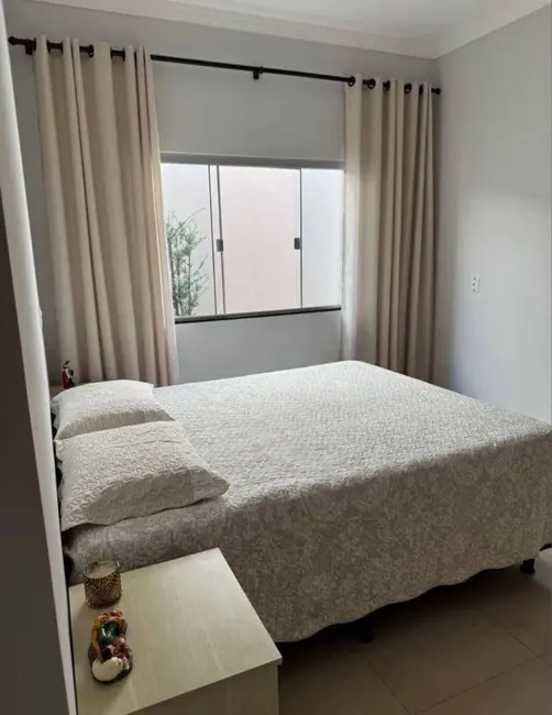 Foto 2 de Casa com 3 quartos à venda, 150m2 em Jibran El Hadj, Anapolis - GO