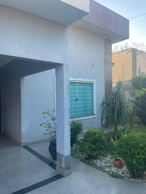 Casa com 3 quartos à venda, 300m2 em Residencial Alphaville, Anapolis - GO - imagem 3 Foto 3 de Casa com 3 quartos à venda, 300m2 em Residencial Alphaville, Anapolis - GO