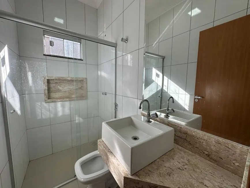 Casa com 3 quartos à venda, 200m2 em Setor Lago dos Buritis, Anapolis - GO - imagem 9 Foto 9 de Casa com 3 quartos à venda, 200m2 em Setor Lago dos Buritis, Anapolis - GO