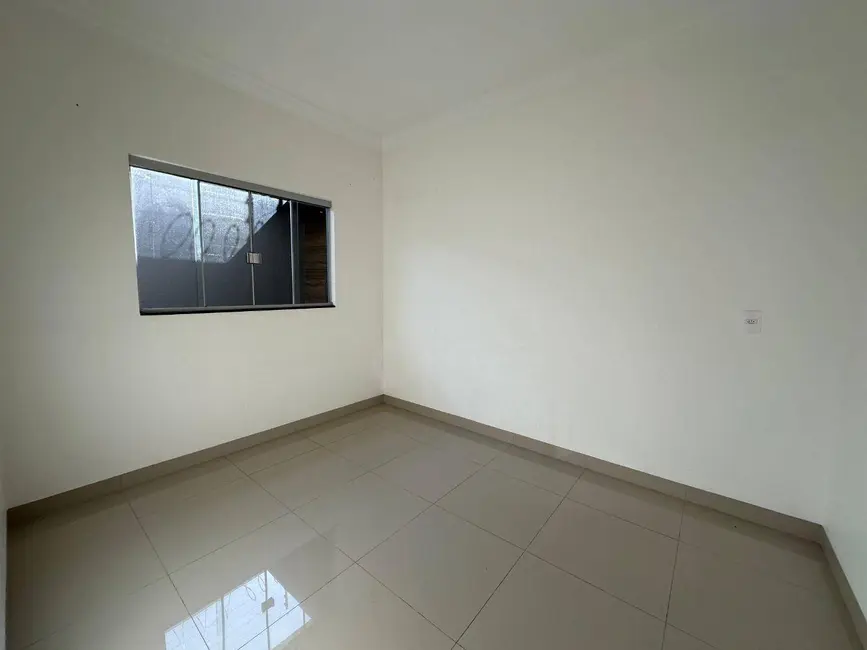 Casa com 3 quartos à venda, 200m2 em Setor Lago dos Buritis, Anapolis - GO - imagem 8 Foto 8 de Casa com 3 quartos à venda, 200m2 em Setor Lago dos Buritis, Anapolis - GO