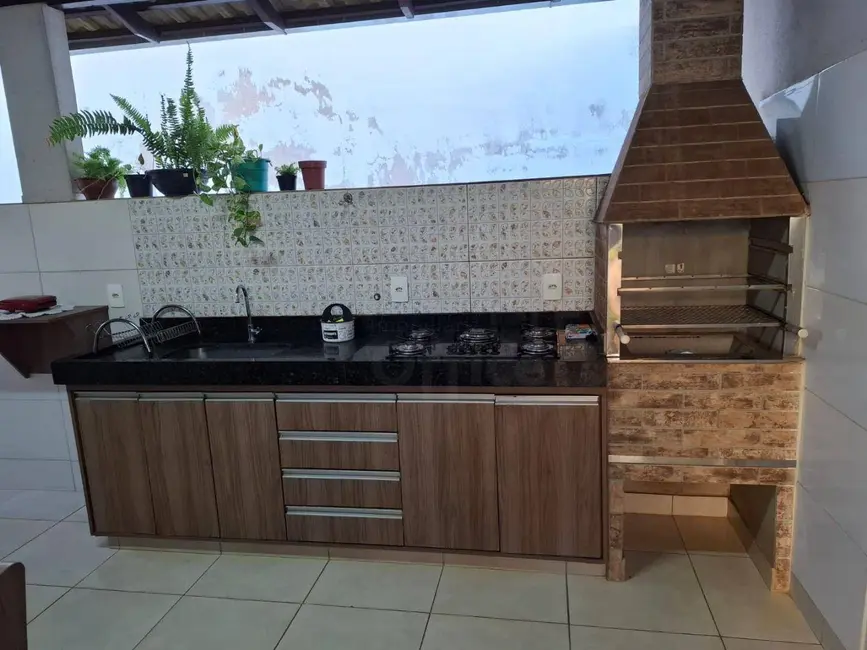 Foto 5 de Casa com 3 quartos à venda, 300m2 em Parque dos Pirineus, Anapolis - GO