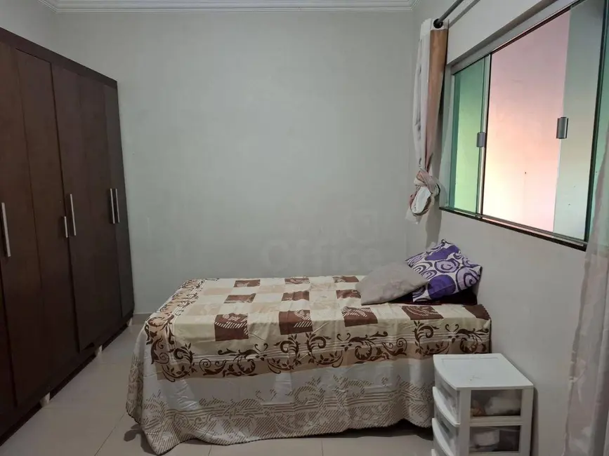 Foto 9 de Casa com 3 quartos à venda, 300m2 em Parque dos Pirineus, Anapolis - GO