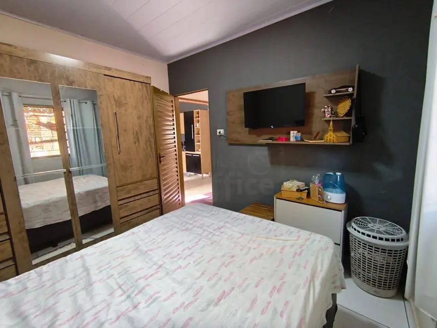 Foto 3 de Casa com 3 quartos à venda, 360m2 em Itamaraty, Anapolis - GO