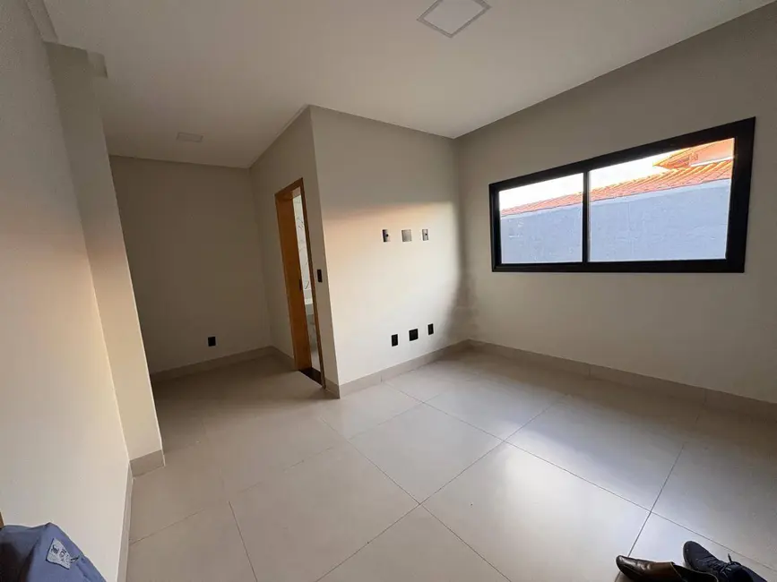 Foto 2 de Casa com 3 quartos à venda, 396m2 em Anápolis City, Anapolis - GO